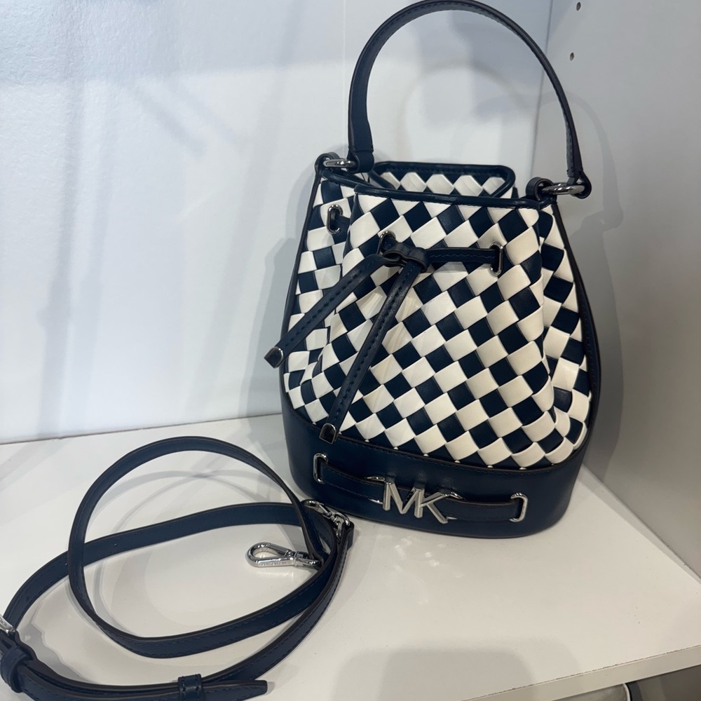 NWOT Michael Kors Blue and White Checkered Bucket Bag - Picture 3 of 9